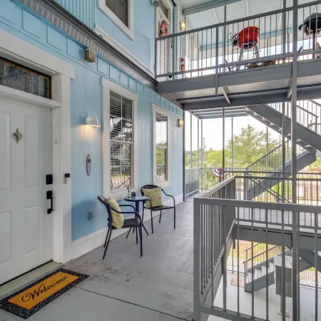 Cloud 9 on the Gulf, 1 Mi to Beach Pet Friendly