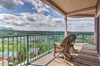 Pigeon Forge Condo < 2 Mi to Attractions! - Condos