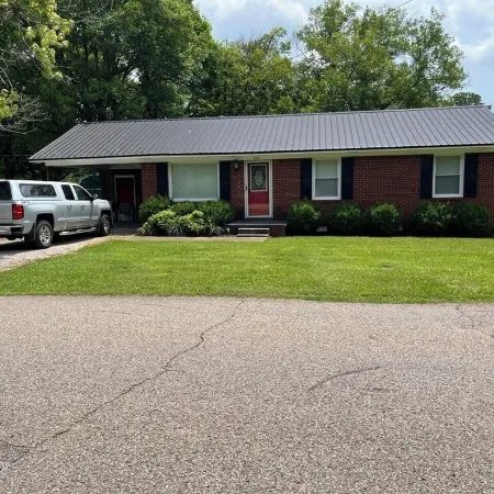 Single house 3 bed rooms bath kitchen sitting room