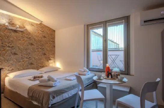 Italianway - the B Village Superior