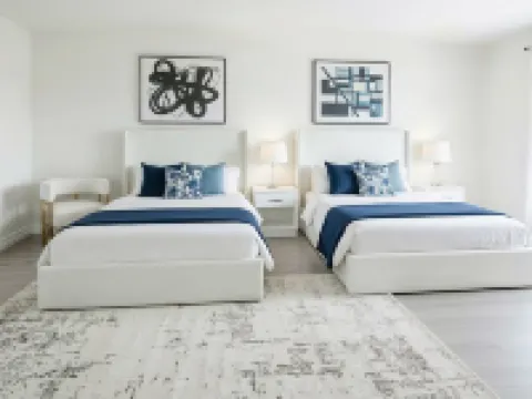 Upscale Modern Luxury 3BR Home Hotels in White Plains