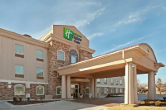Holiday Inn Express & Suites DALLAS SOUTHWEST-CEDAR HILL by IHG