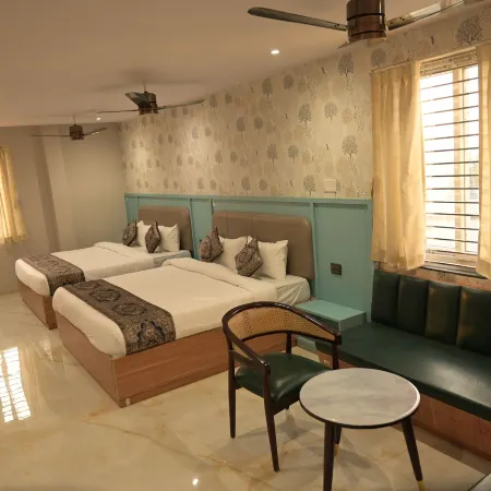 Hotel Spot Light Hotels in Ganjam