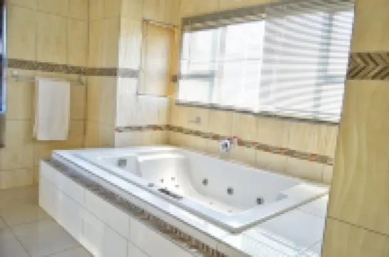 Dineos Lodge and Spa