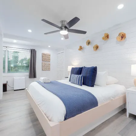 Siesta Key Beach Resort and Suites