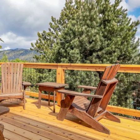 River Ranch 2 Bedroom Home by RedAwning