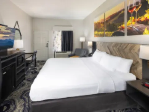 Clarion Pointe Biltmore Village Hotels in Buncombe County