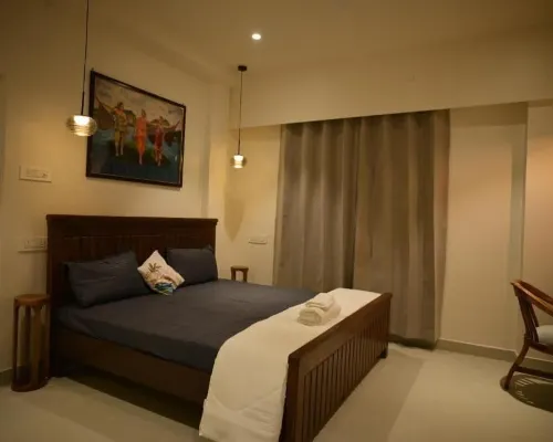 นอย โฮมส์ โรงแรมในจอร์ฮัต
