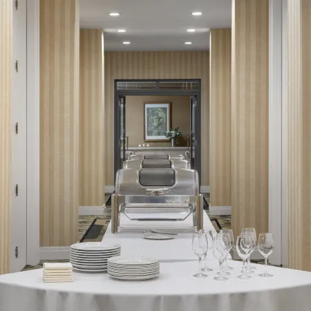Holiday Inn & Suites OAKVILLE @ BRONTE by IHG