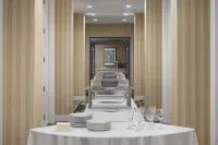 Holiday Inn & Suites OAKVILLE @ BRONTE by IHG - breakfast