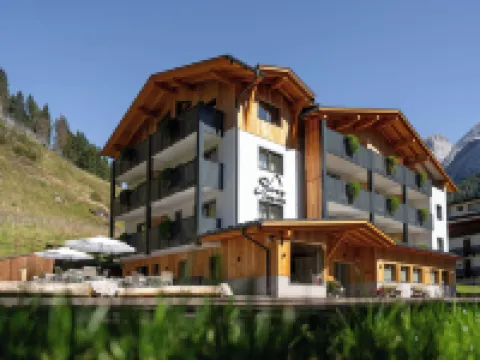 Spires Hotel Hotels in Penia