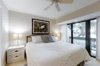 Updated & Lovely Villa with AC - Steps from Pool & Beach - Boutique