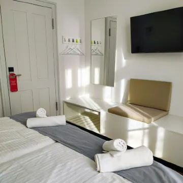 Hotel Brandenburger Dom Gmbh