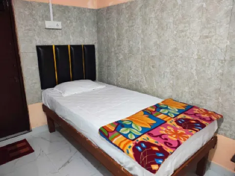 Radha Krishna Home Hotels near Prachin Hanuman Ghat