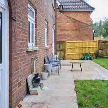 West of Brick & Bloom Hotel Exterior