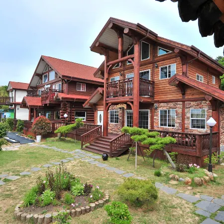 Ulju Yeolji Pension Отели рядом с достопримечательностью «Пляж Имранг»