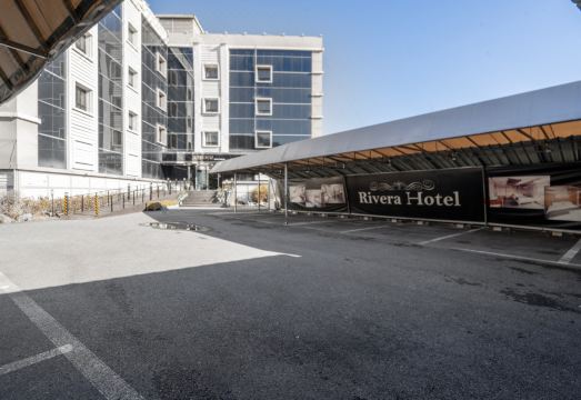 욕실 및 기타 시설