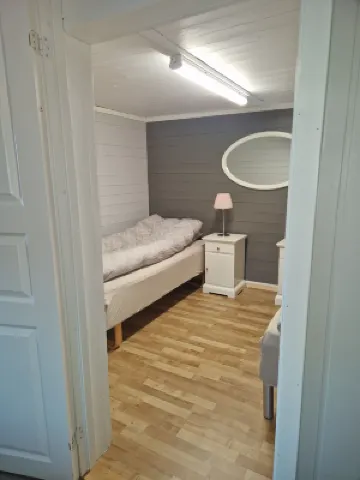 Cosy Living Room, Bedroom and Bathroom and Kitchen Area Hotéis em 