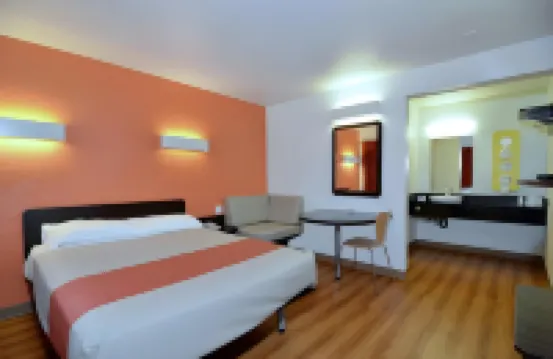 Motel 6 Palm Desert, CA - Palm Springs Area