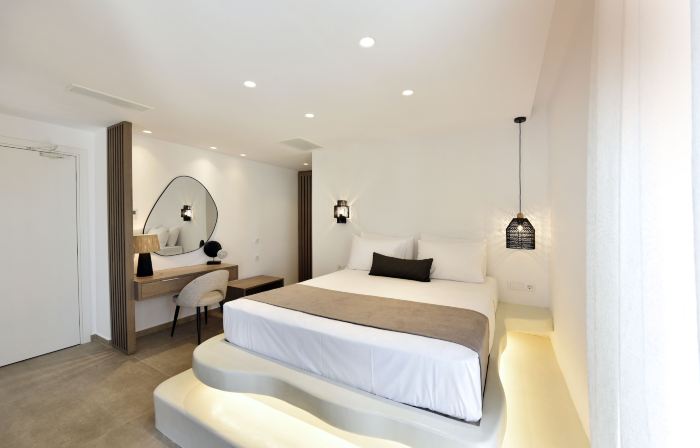 Anais Milos Suites