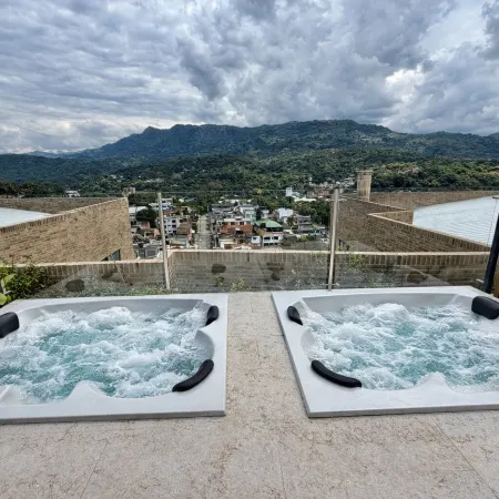 Villeta Getaway Pool Balcony Relax Vibes