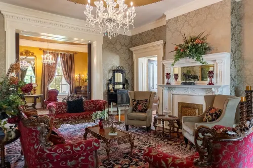 Belle Air Mansion and Inn - Jacuzzi
