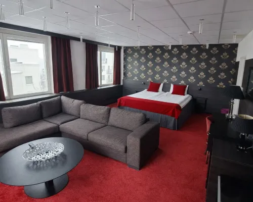 Liljeholmens Stadshotell Hotels near Vinterviken garden