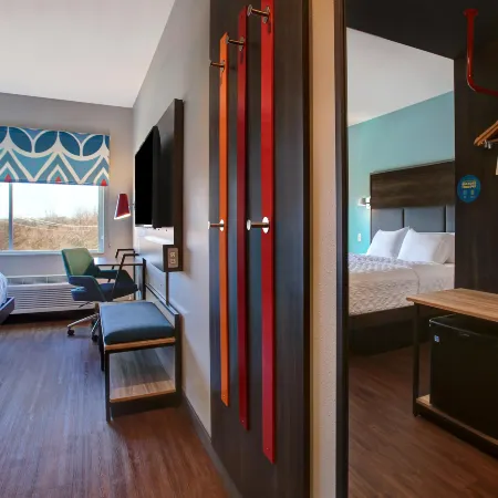 Tru by Hilton Alcoa Knoxville Airport