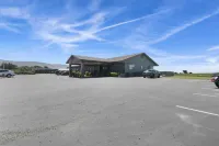 Crescent Beach Motel