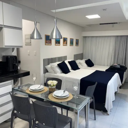 Flat Com Piscina a 50m da Praia