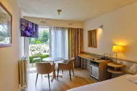 Auberge du Vieux Cedre, Enghien-Belgique - Ramah Hewan Peliharaan