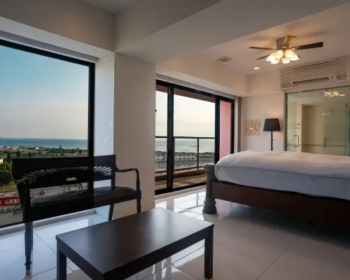 Royal Hotel Hotels in Yomitan