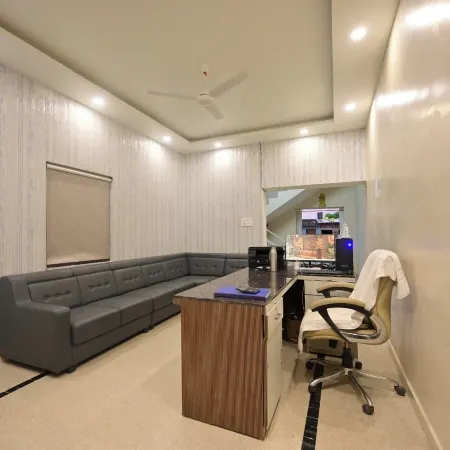 Hotel Stay Leaf