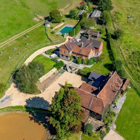 Incredible Countryside Getaway With Tennis Court