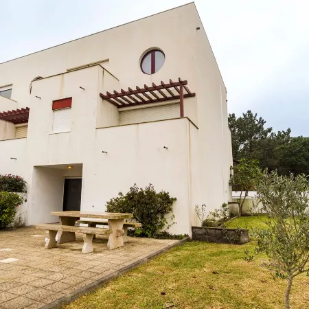 GuestReady - Comfortable Retreat in Esposende
