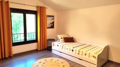 Villa in Bruniquel by Aveyron River فنادق في 