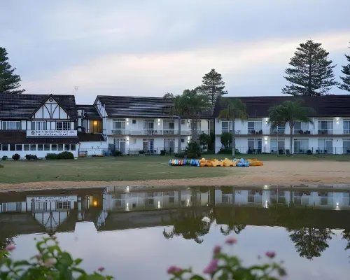 The Clan Terrigal Hotels in Terrigal