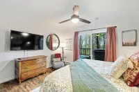 Wintergreen Mountain Cabin · Hot Tub · Sauna · Mural · Fire Pit · Game Porch