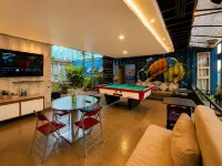 Tetris Container Hostel - Hostels