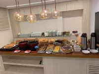 GoldMen Select Maringá - petit déjeuner