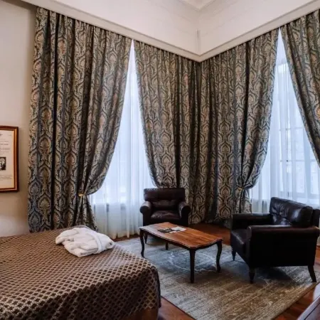 Dvoryanskoye Sobranie Hotel