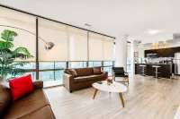 Peaceful Hospital Stay Suite Near SickKids & Uhn with Free Parking - 레지던스
