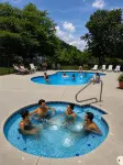 Spacious 3BD, 3BA Condo with En Suite Bathrooms, 10 min Walk to Anakeesta - Condos