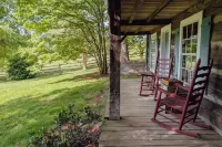 Modern Comforts in an 1860's Log Cabin Nestled in the Appalachian Foothills. - Alppimaja