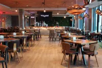 Village Hotel Chester St David's - breakfast