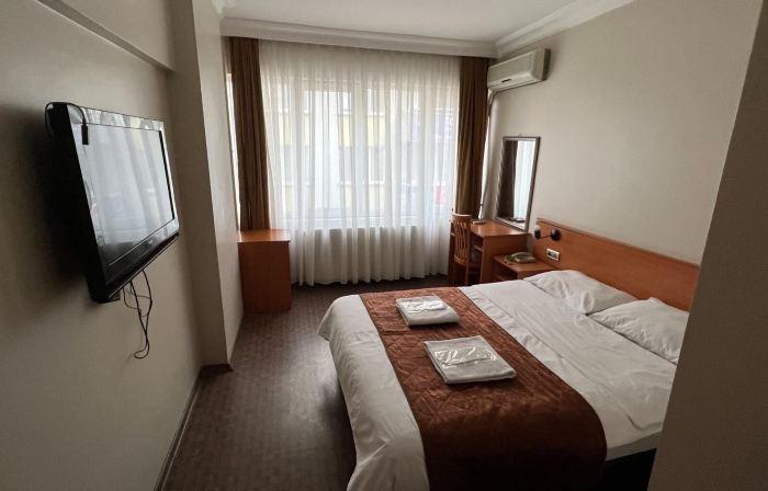Altinnal Hotel