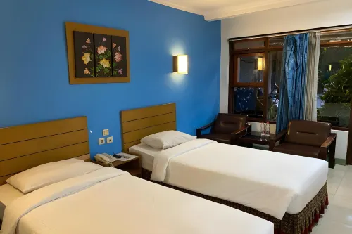 Hotel Lestari Near Lippo Plaza Mall Jember - 2-Star