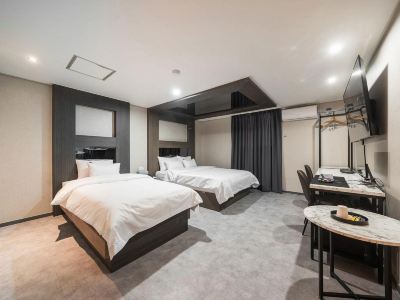 Hwaseong Stay13 Hotel