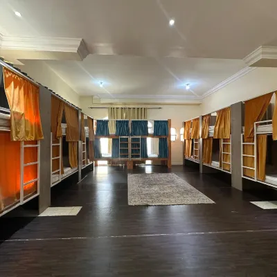 Lunar Beach Hostel Các khách sạn gần Đài tưởng niệm Người sáng lập