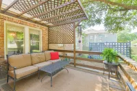 BEE in BRENHAM Holiday Cottage - Premium location walking distance to downtown - Boutique